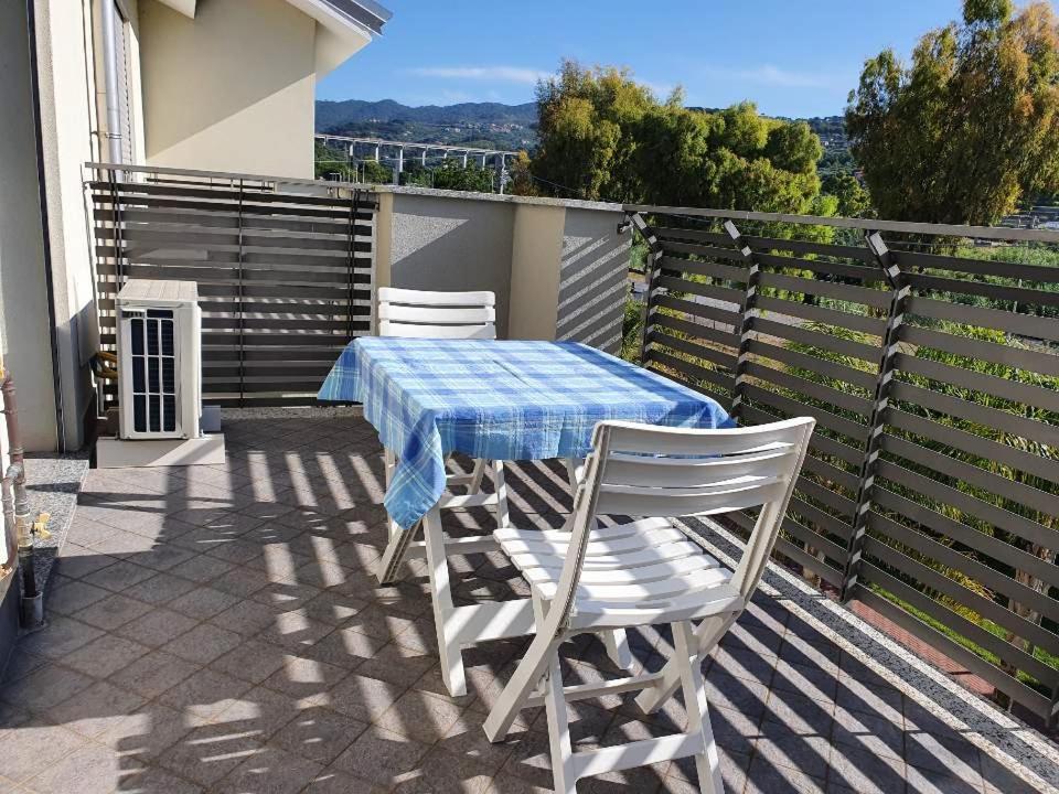 Casa Di Clara Lejlighed San Bartolomeo Al Mare Eksteriør billede